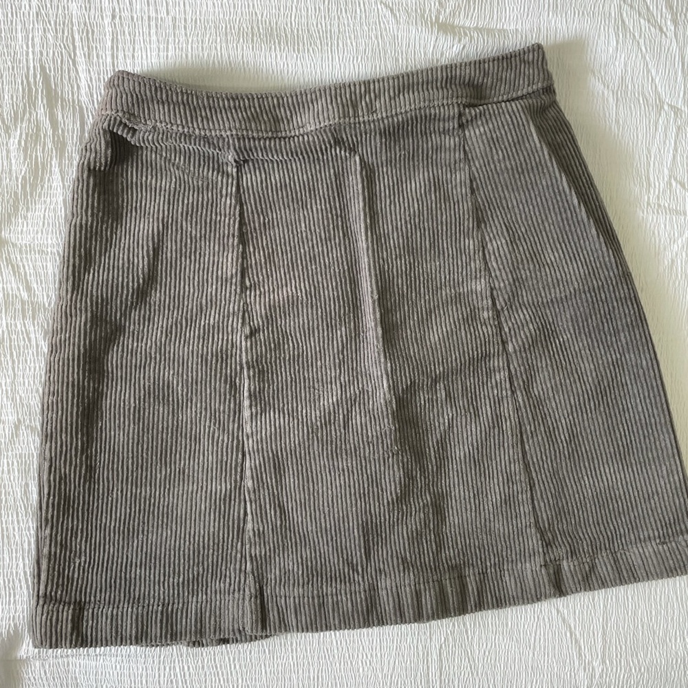 Mini Skirt - Picture 3 of 3